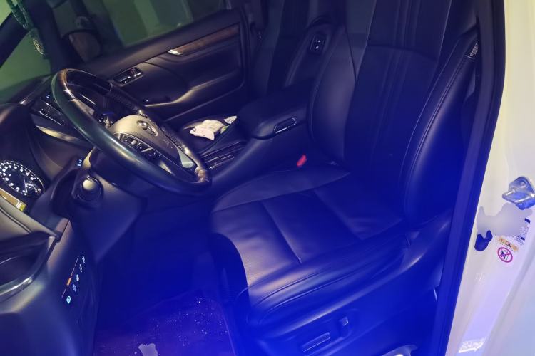 Used Toyota Alphard 2018 Revised Version 3.5L Premium Edition Left Front Seat