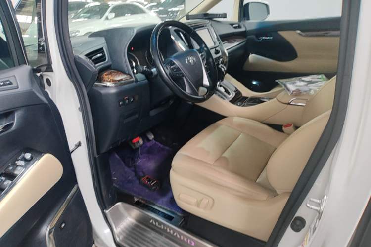 Used Toyota Alphard 2018 Revised Version 3.5L Luxury Edition Left Front Seat