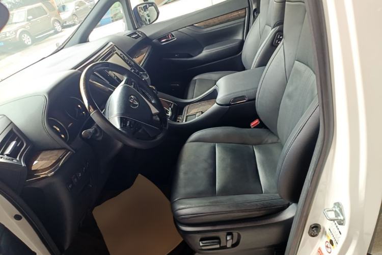Used Toyota Alphard 2018 Revised Version 3.5L Premium Edition Left Front Seat