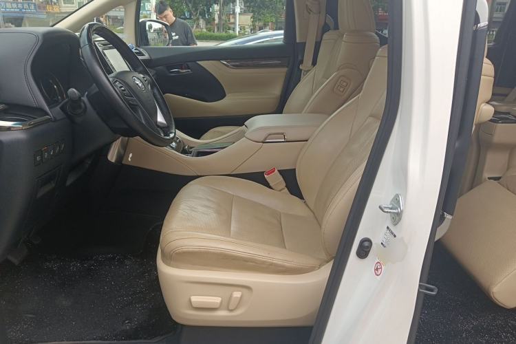 Used Toyota Alphard 2018 Revised Version 3.5L Premium Edition Left Front Seat