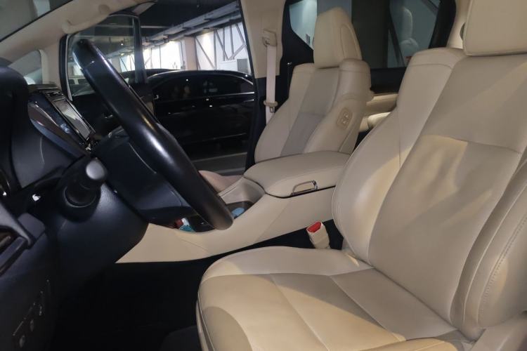 Used Toyota Alphard 2018 Revised Version 3.5L Luxury Edition Left Front Seat