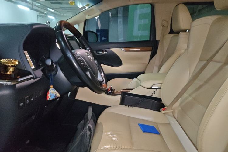Used Toyota Alphard 2018 3.5L Prestige Edition Left Front Seat