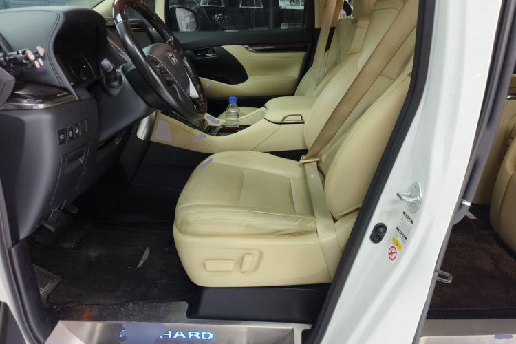 Used Toyota Alphard 2018 3.5L Luxury Edition Left Front Seat