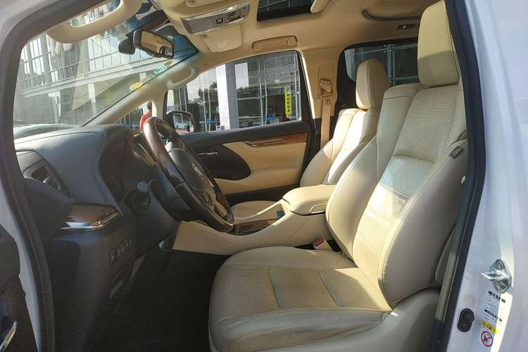 Used Toyota Alphard 2018 3.5L Prestige Edition Left Front Seat
