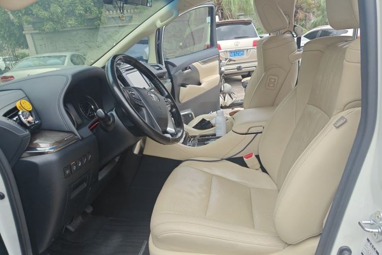 Used Toyota Alphard 2018 Revised Version 3.5L Premium Edition Left Front Seat