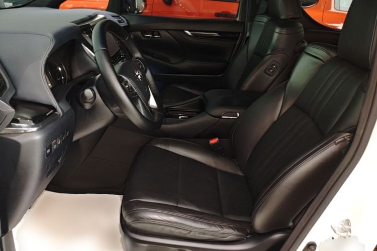 Used Toyota Alphard 2018 Revised Version 3.5L Premium Edition Left Front Seat