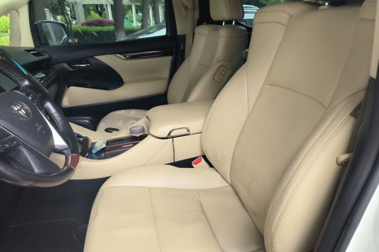 Used Toyota Alphard 2018 3.5L Luxury Edition Left Front Seat