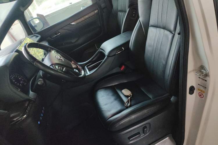Used Toyota Alphard 2018 Revised Version 3.5L Premium Edition Left Front Seat