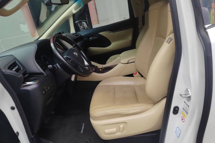 Used Toyota Alphard 2018 3.5L Luxury Edition Left Front Seat