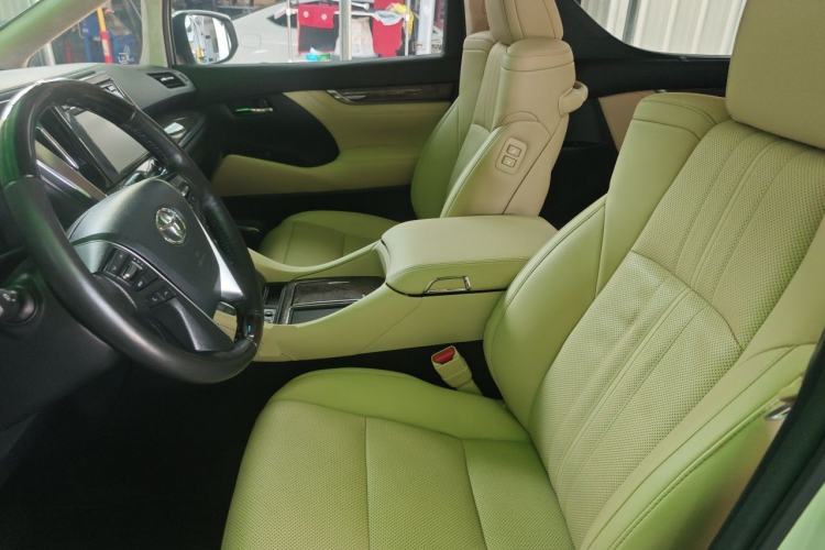 Used Toyota Alphard 2018 Revised Version 3.5L Premium Edition Left Front Seat