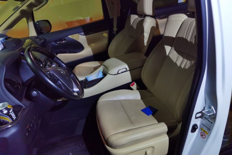 Used Toyota Alphard 2018 Revised Version 3.5L Premium Edition Left Front Seat