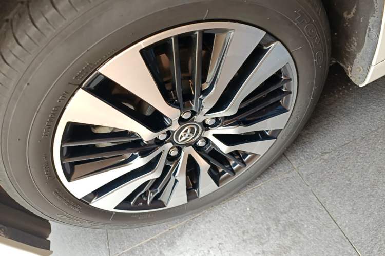 Used Toyota Alphard 2018 Revised Version 3.5L Premium Edition Left Front Wheel Hub