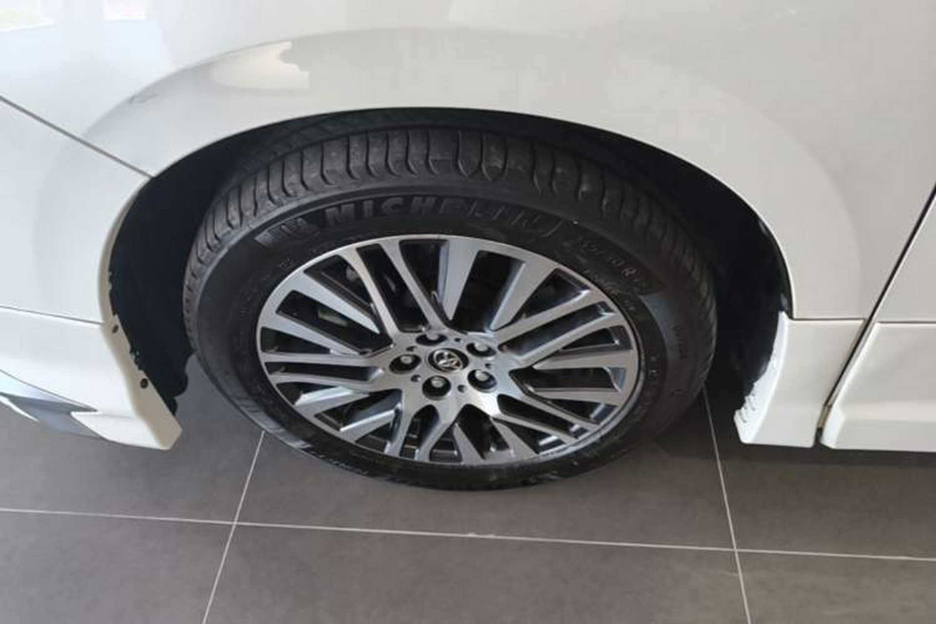Used Toyota Alphard 2018 3.5L Prestige Edition Left Front Wheel Hub