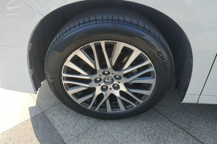 Used Toyota Alphard 2018 3.5L Prestige Edition Left Front Wheel Hub