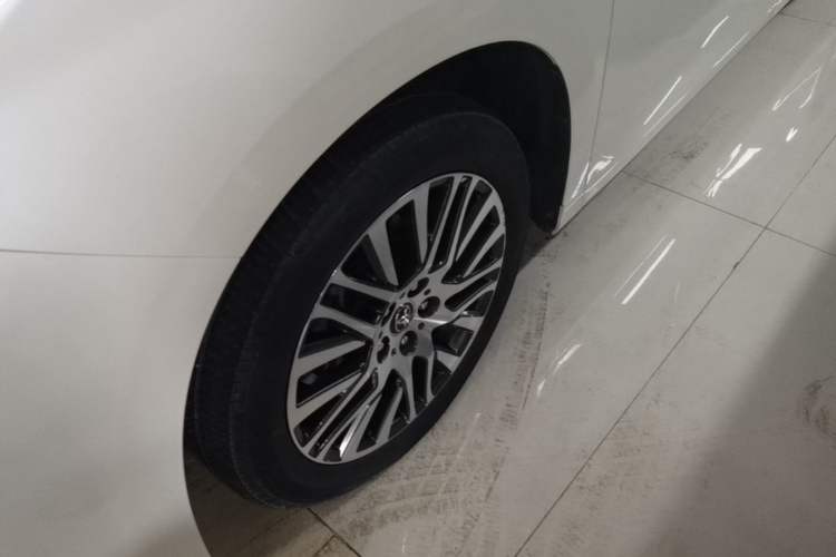 Used Toyota Alphard 2018 3.5L Prestige Edition Left Front Wheel Hub