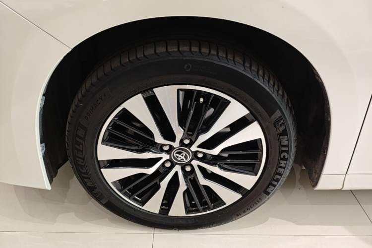 Used Toyota Alphard 2018 Revised Version 3.5L Premium Edition Left Front Wheel Hub