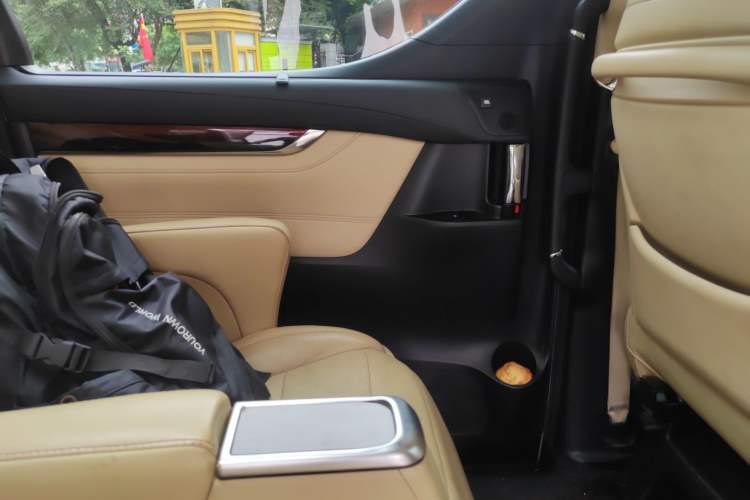 Used Toyota Alphard 2018 3.5L Luxury Edition Left Rear Door Interior