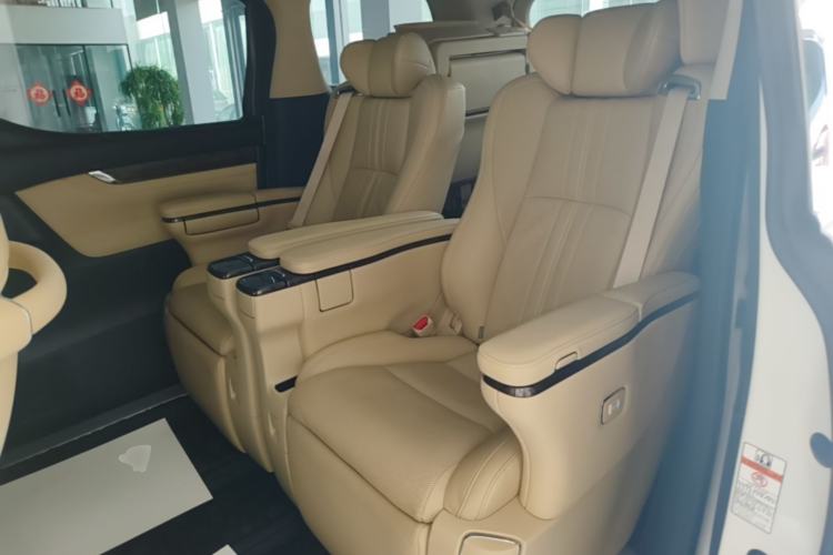Used Toyota Alphard 2018 Revised Version 3.5L Premium Edition Left Rear Seat
