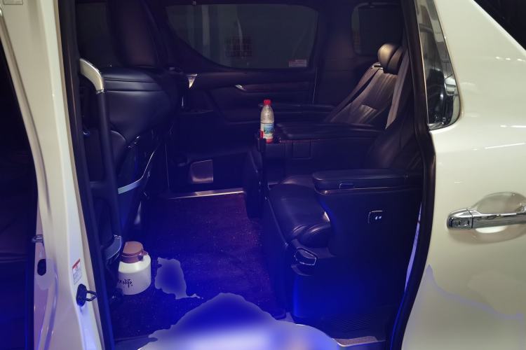 Used Toyota Alphard 2018 Revised Version 3.5L Premium Edition Left Rear Seat