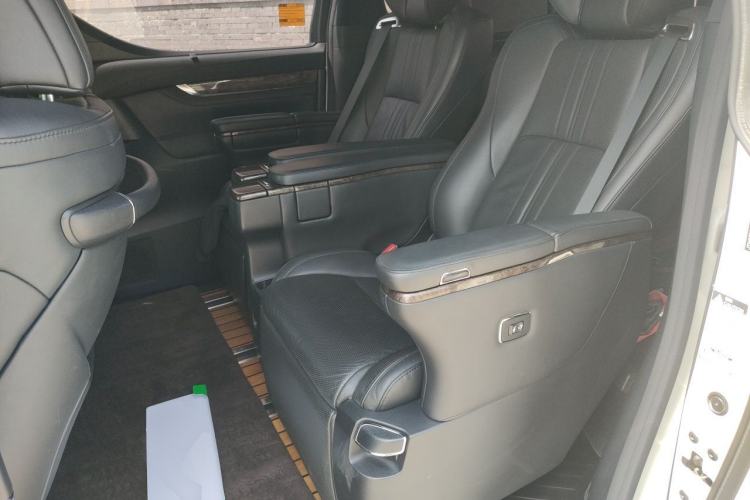 Used Toyota Alphard 2018 Revised Version 3.5L Premium Edition Left Rear Seat