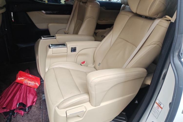 Used Toyota Alphard 2018 Revised Version 3.5L Luxury Edition Left Rear Seat