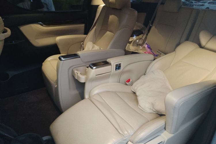 Used Toyota Alphard 2018 Revised Version 3.5L Luxury Edition Left Rear Seat