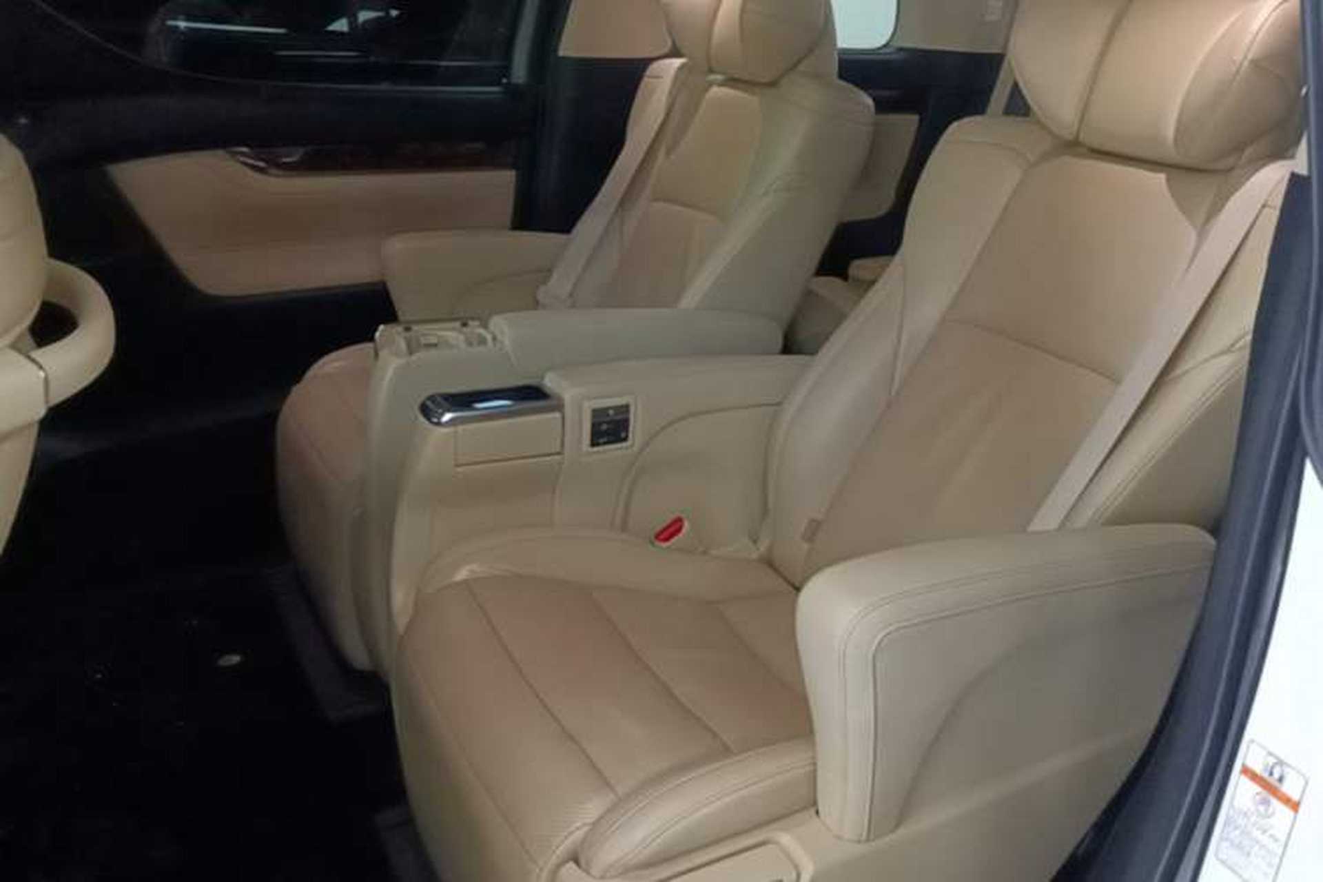 Used Toyota Alphard 2018 Revised Version 3.5L Luxury Edition Left Rear Seat