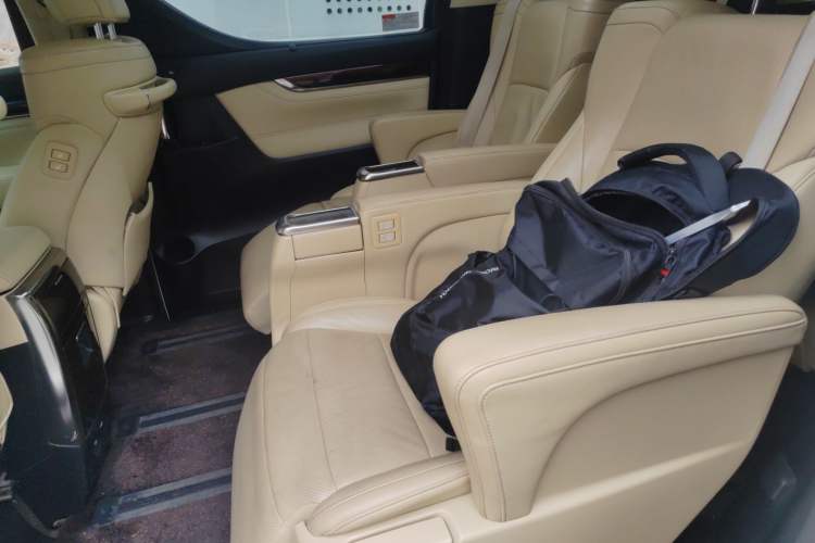 Used Toyota Alphard 2018 3.5L Luxury Edition Left Rear Seat