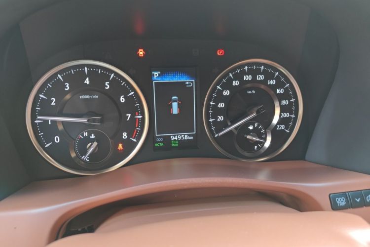 Used Toyota Alphard 2018 Revised Version 3.5L Luxury Edition Odometer Close Up