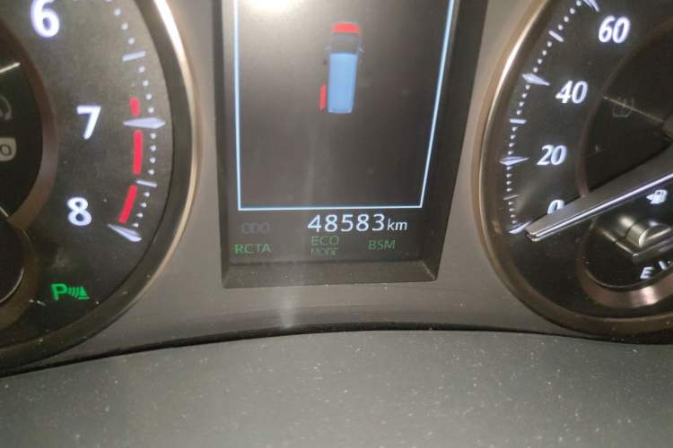 Used Toyota Alphard 2018 Revised Version 3.5L Luxury Edition Odometer Close Up