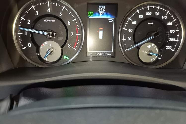 Used Toyota Alphard 2018 3.5L Prestige Edition Odometer Close Up