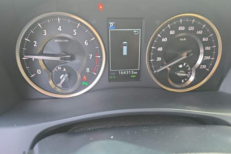 Used Toyota Alphard 2018 Revised Version 3.5L Luxury Edition Odometer Close Up