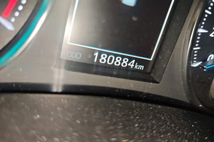 Used Toyota Alphard 2018 3.5L Prestige Edition Odometer Close Up