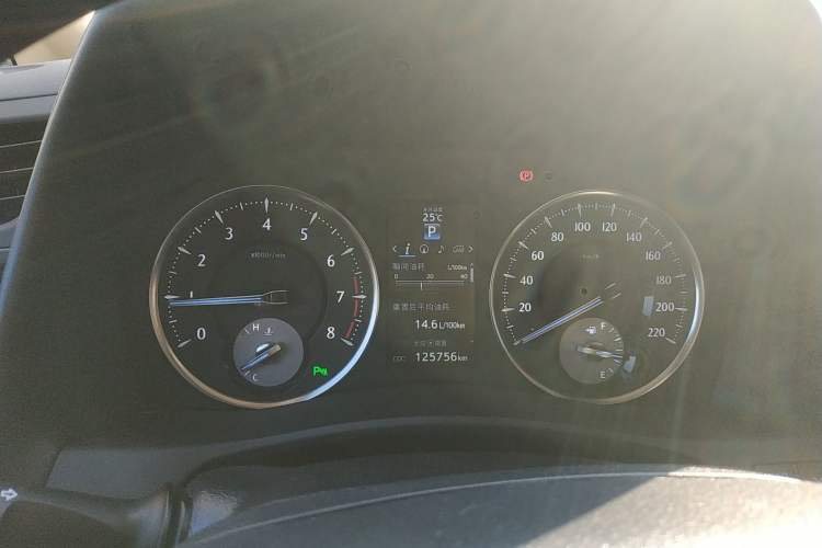 Used Toyota Alphard 2018 3.5L Prestige Edition Odometer Close Up