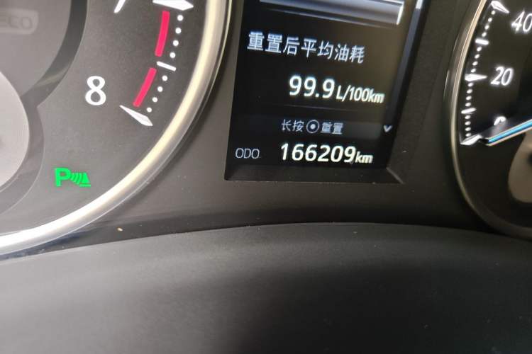 Used Toyota Alphard 2018 3.5L Luxury Edition Odometer Close Up