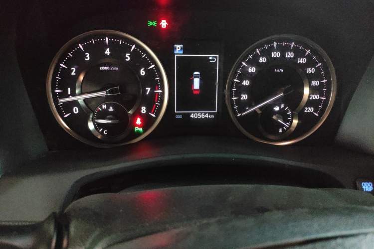 Used Toyota Alphard 2018 Revised Version 3.5L Premium Edition Odometer Close Up