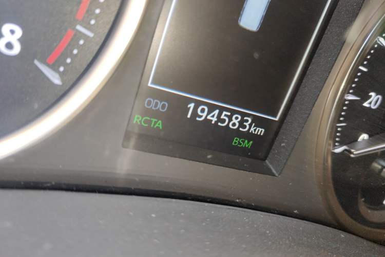 Used Toyota Alphard 2018 Revised Version 3.5L Premium Edition Odometer Close Up