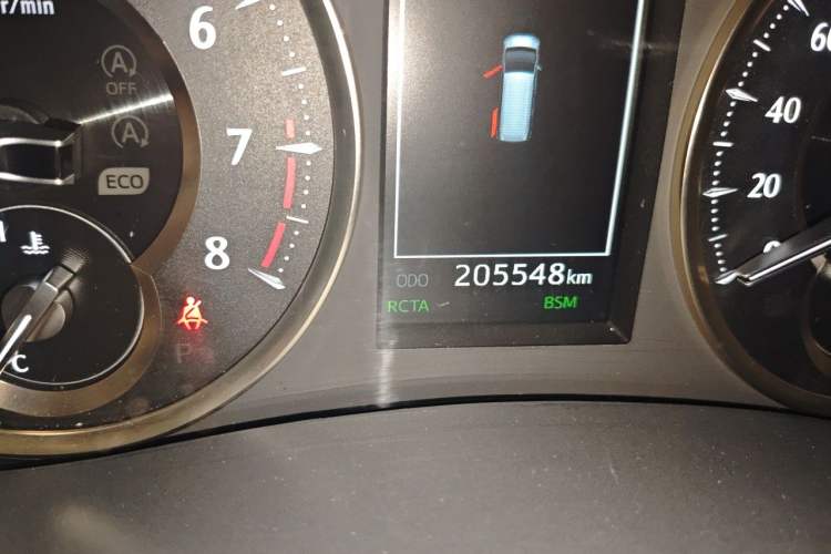 Used Toyota Alphard 2018 Revised Version 3.5L Luxury Edition Odometer Close Up
