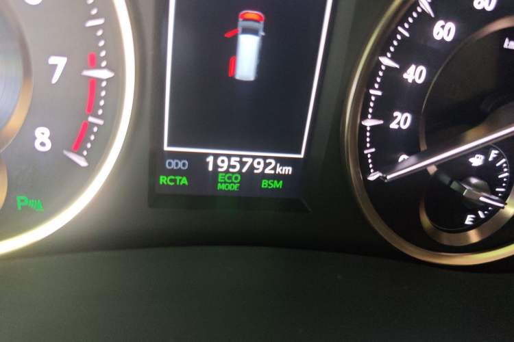 Used Toyota Alphard 2018 Revised Version 3.5L Premium Edition Odometer Close Up