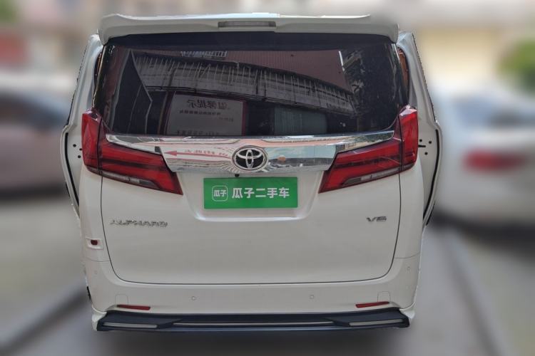 Used Toyota Alphard 2018 Revised Version 3.5L Luxury Edition Rear