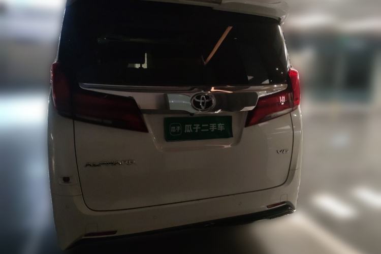 Used Toyota Alphard 2018 Revised Version 3.5L Luxury Edition Rear