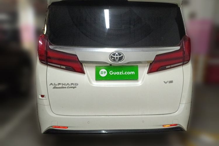 Used Toyota Alphard 2018 Revised Version 3.5L Luxury Edition Rear