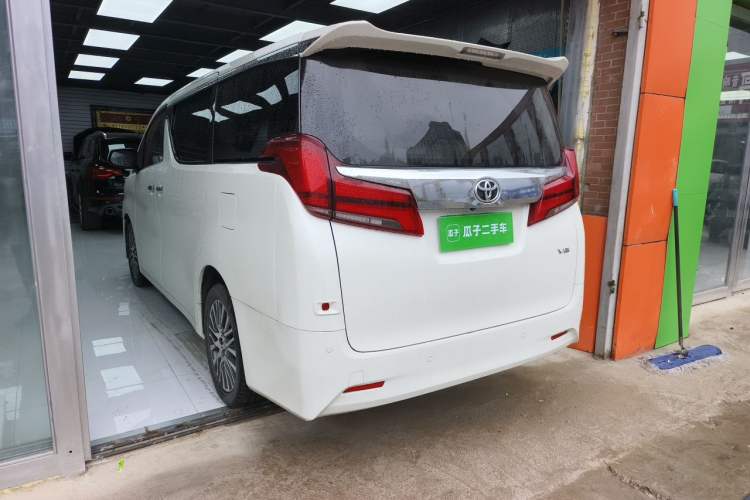 Used Toyota Alphard 2018 3.5L Luxury Edition Rear Left 45 Deg