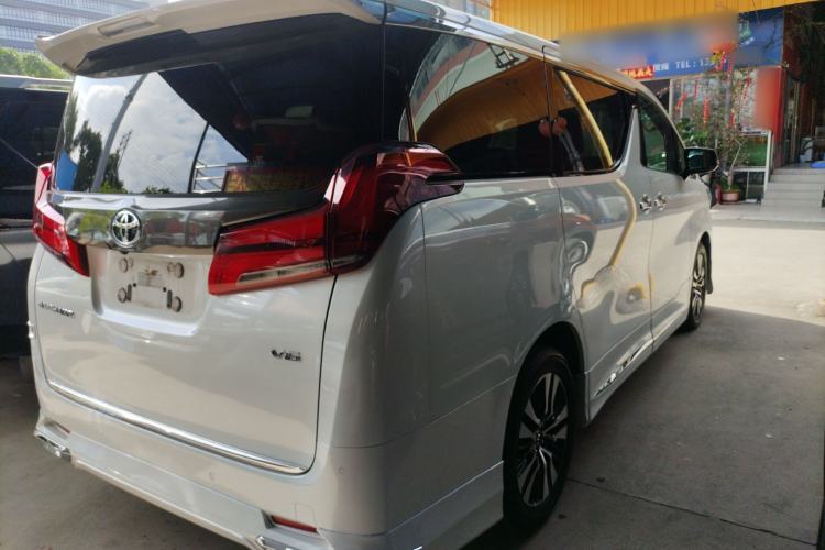 Used Toyota Alphard 2018 Revised Version 3.5L Luxury Edition Rear Right 45 Deg