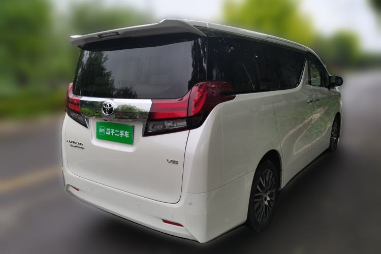 Used Toyota Alphard 2018 3.5L Luxury Edition Rear Right 45 Deg