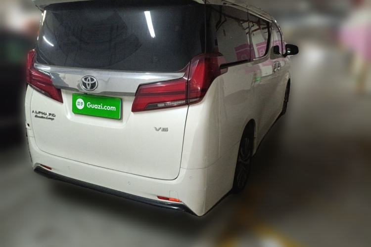 Used Toyota Alphard 2018 Revised Version 3.5L Luxury Edition Rear Right 45 Deg