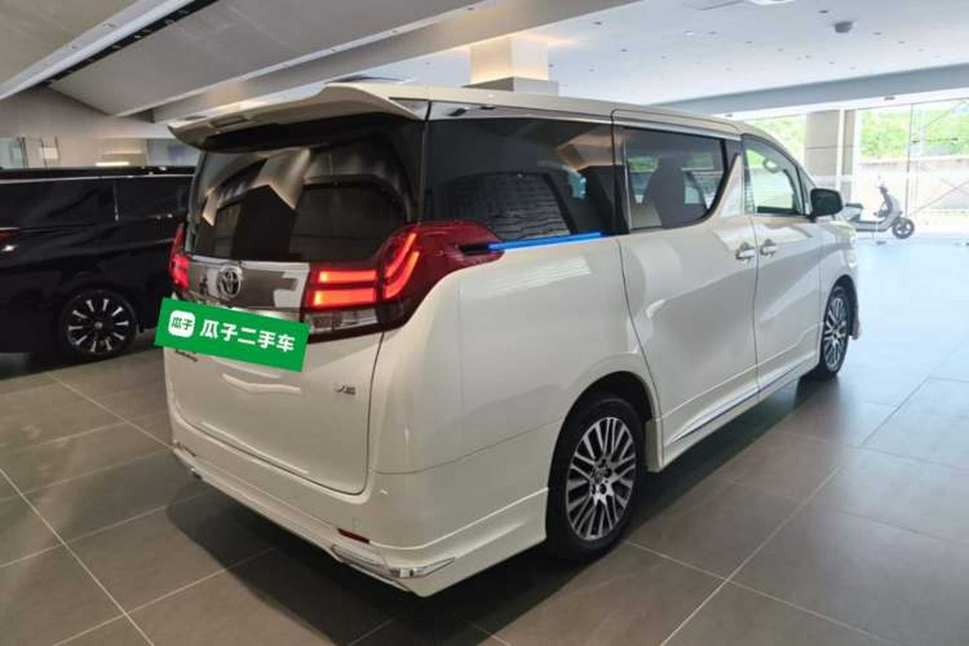 Used Toyota Alphard 2018 3.5L Prestige Edition Rear Right 45 Deg