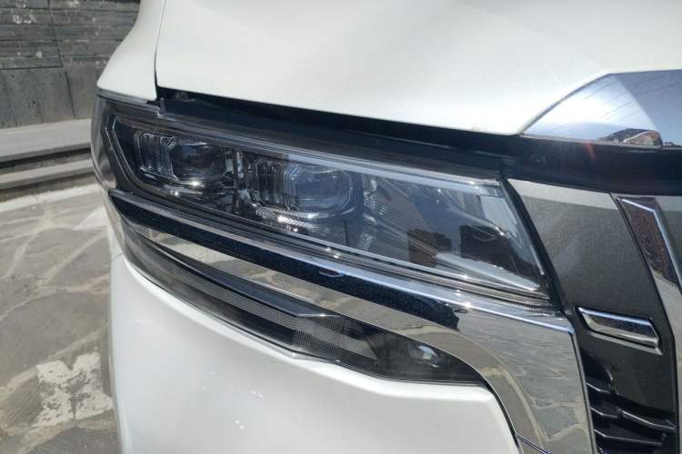 Used Toyota Alphard 2018 Revised Version 3.5L Premium Edition Right Front Headlight