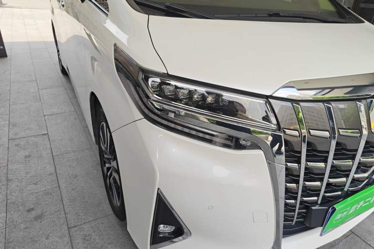 Used Toyota Alphard 2018 Revised Version 3.5L Premium Edition Right Front Headlight