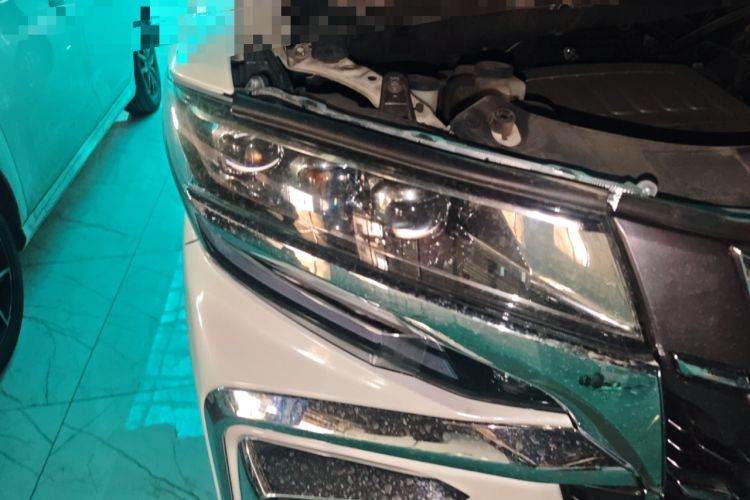 Used Toyota Alphard 2018 3.5L Prestige Edition Right Front Headlight
